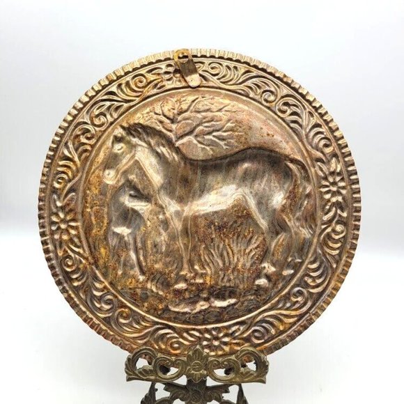 VTG Horses Brass Wall Plaque Hangs Embossed Country Cabin Decor Equestrian Home - Picture 4 of 7